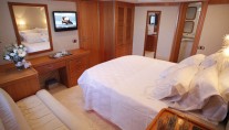 Motor yacht AZMIM -  Master Cabin
